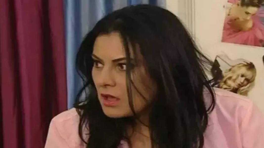 Zampara Sinan'ın biricik aşkıydı... Akasya Durağı Gülbin'inin son halini görenler şaşıp kalıyor! Bir içim su 3